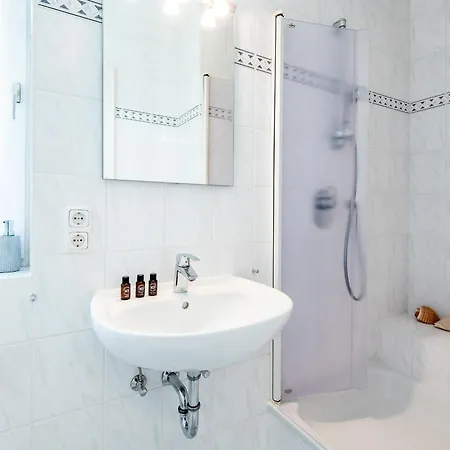 Munkhoog Haus 4 *